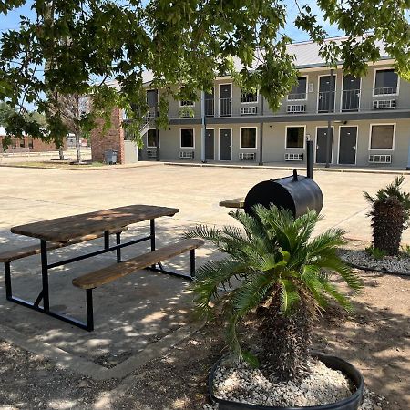 Coachway Inn Luling エクステリア 写真