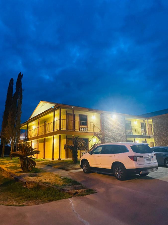 Coachway Inn Luling エクステリア 写真
