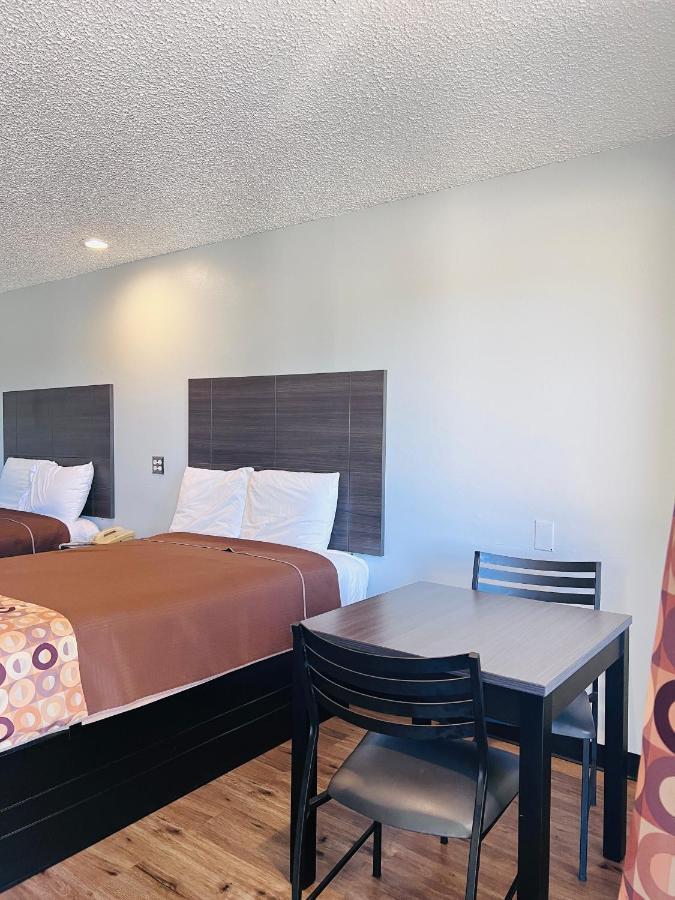 Coachway Inn Luling エクステリア 写真
