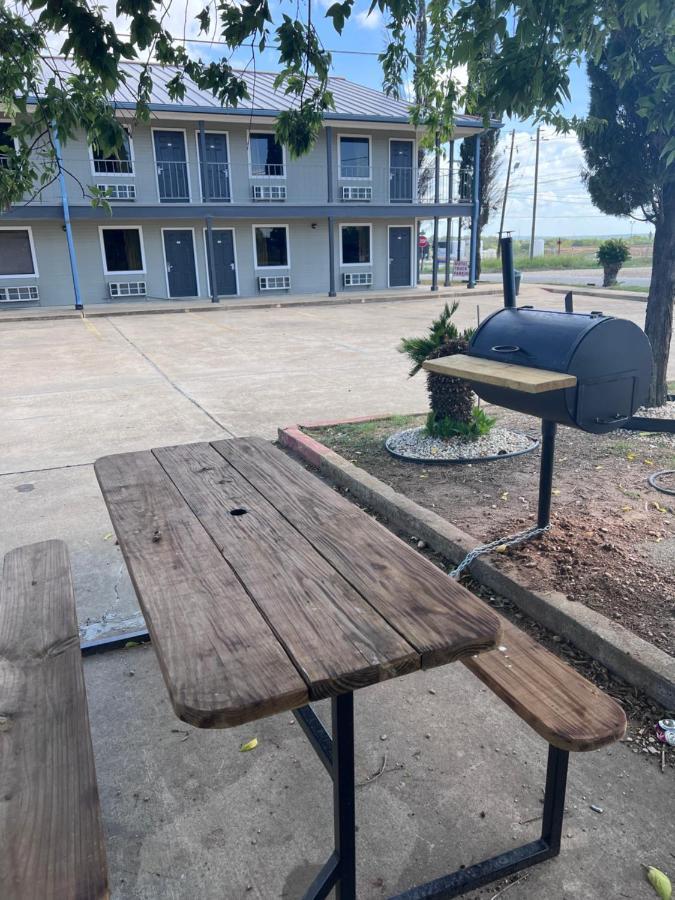 Coachway Inn Luling エクステリア 写真